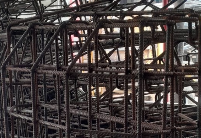 Cakar Ayam Gantung Sudut Batas Tanah Eksentris